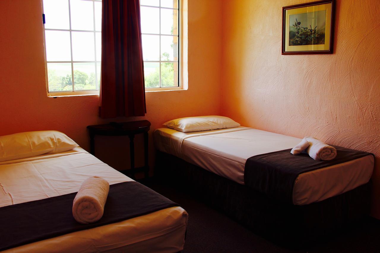 Childers Gateway Motor Inn Екстер'єр фото