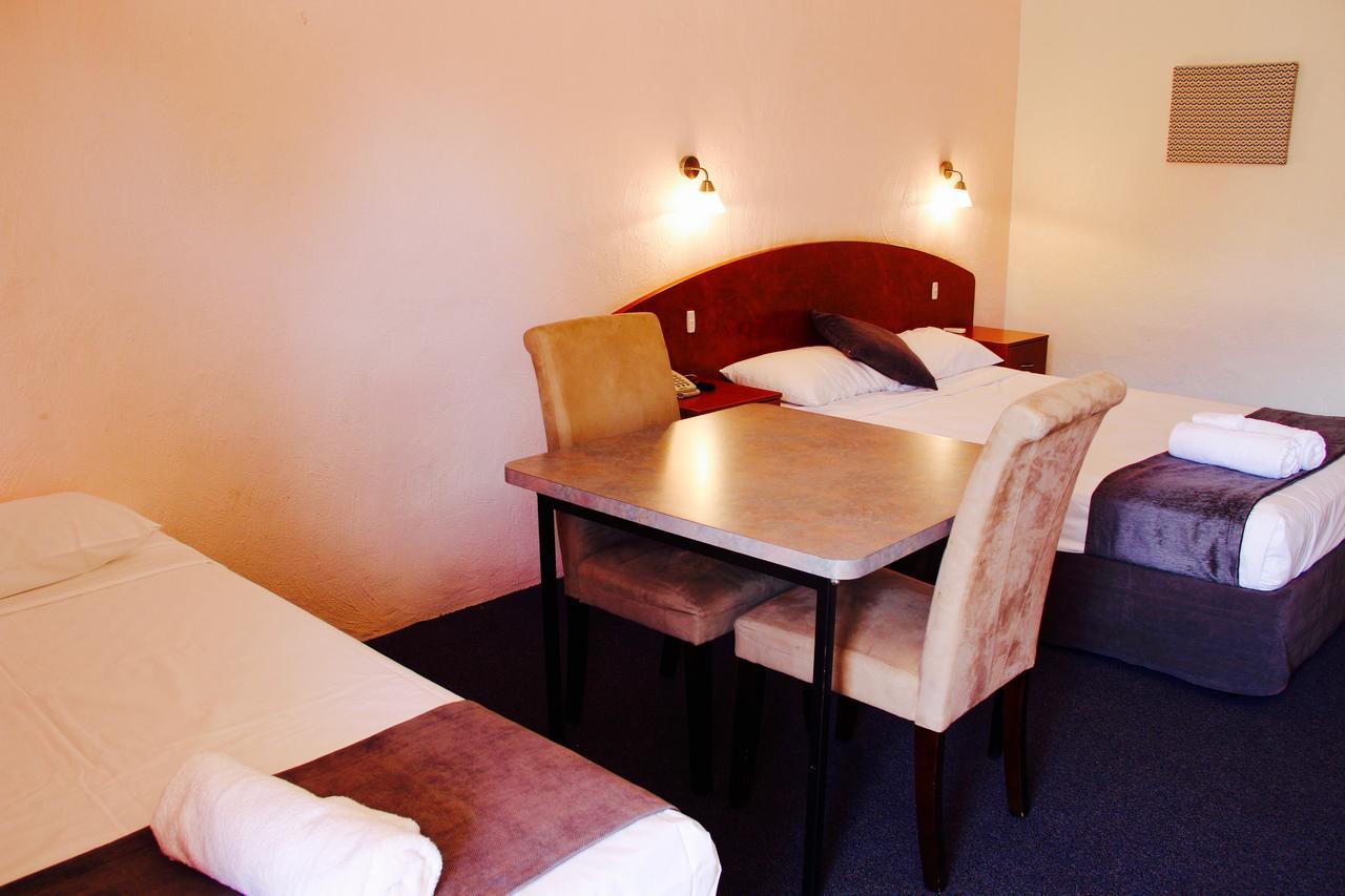 Childers Gateway Motor Inn Екстер'єр фото