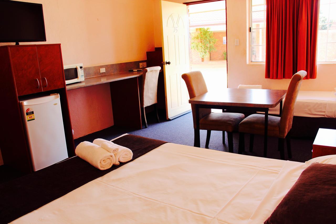 Childers Gateway Motor Inn Екстер'єр фото