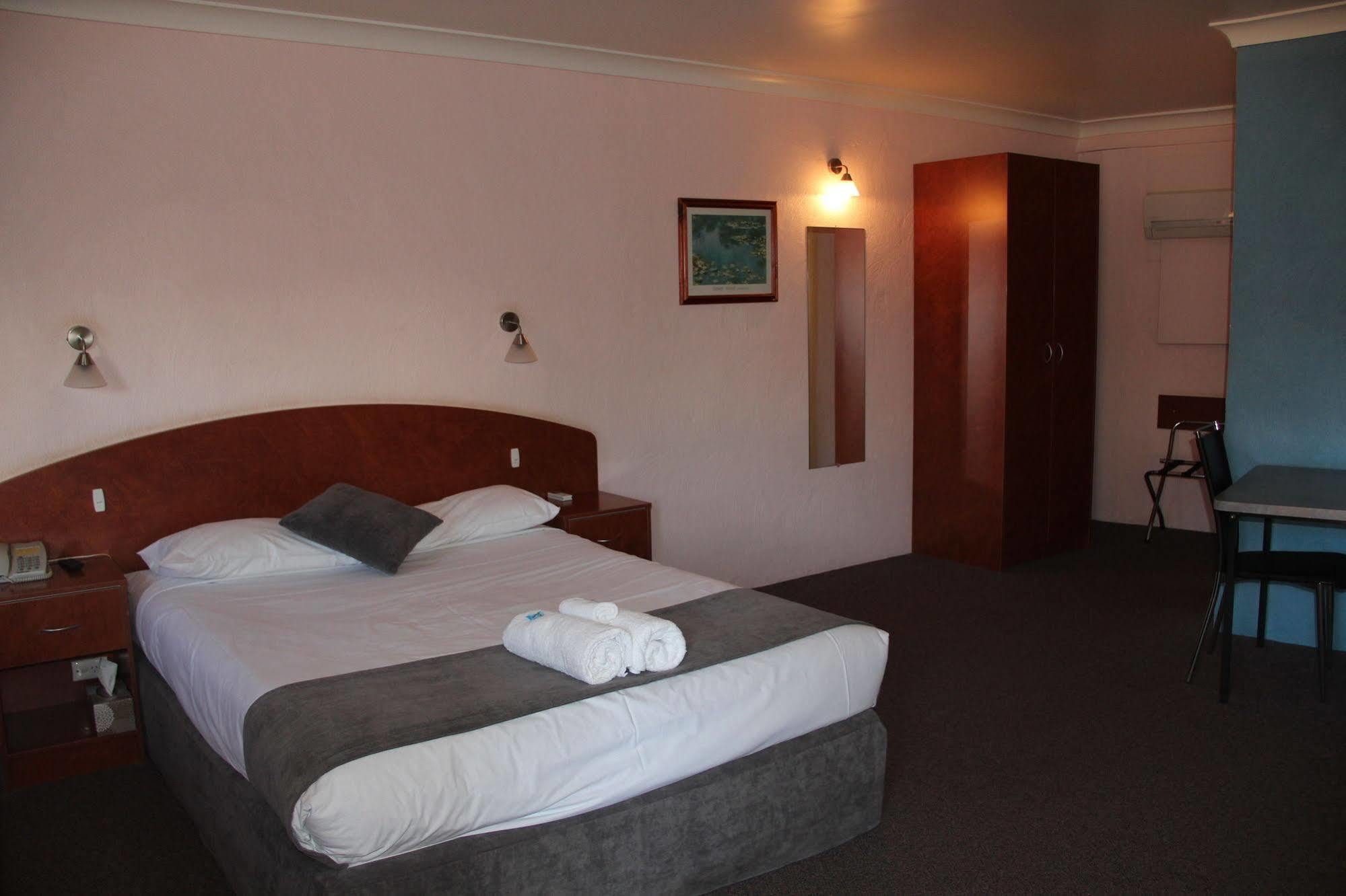 Childers Gateway Motor Inn Екстер'єр фото